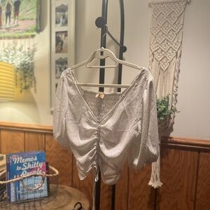 Flowy white puff sleeve top. Size S. Sienna Sky